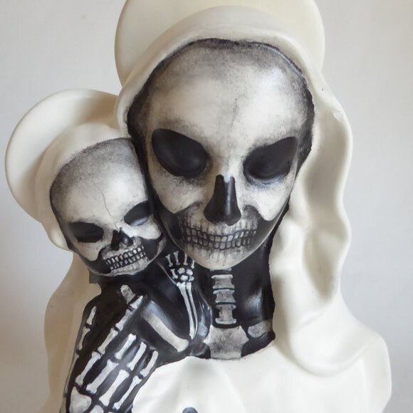 NEW 10" SANTA MUERTE & CHILD HOLY DEATH UPCYCLED GOTHIC HORROR FIGURE ODDITY - Picture 6 of 10